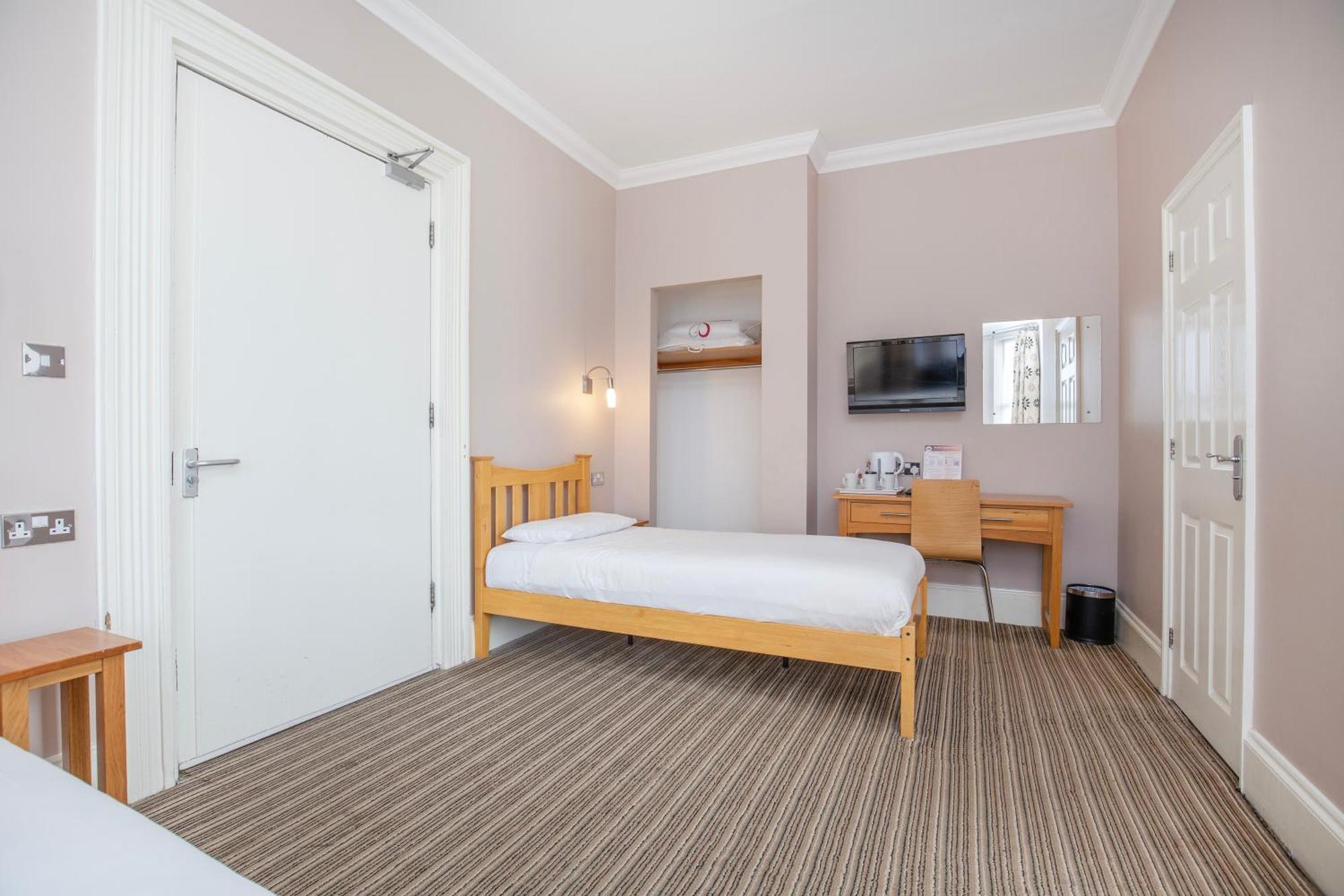 Marlborough Hotel NWI Oda fotoğraf